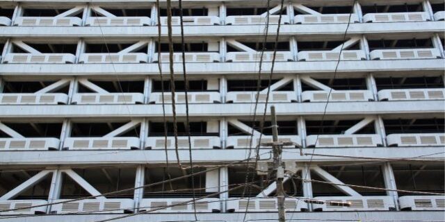 cleaning-muti-level-parkades Cleaning Multi-Level Parkades