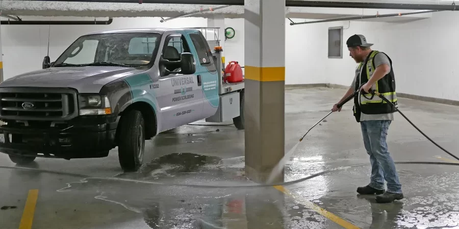 parking lot power washing
